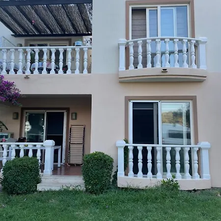 Bodrum Adabuku Merkeze Yakin Aldeamento Turístico *